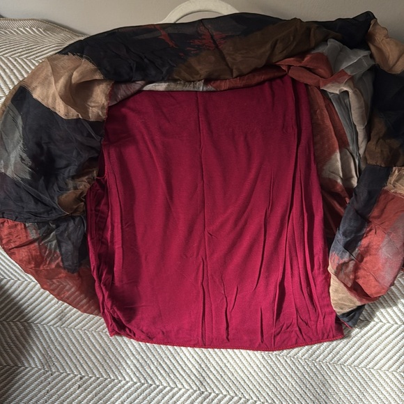 Italian Silk poncho top - Picture 4 of 5